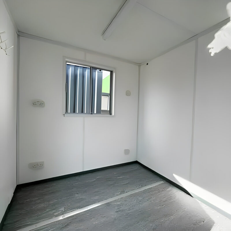 10 Fuß × 8 Fuß großer Seecontainer als Büro | Tragbares vandalensicheres Gebäude – Bild 5