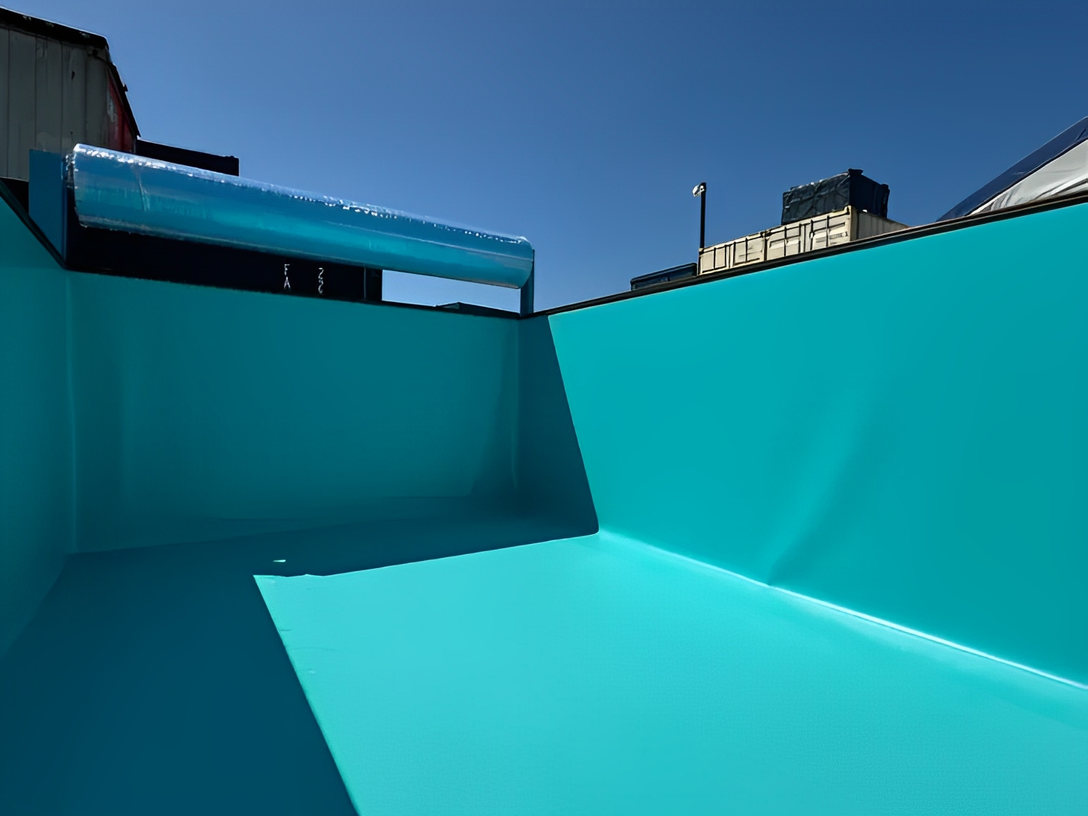 20 Fuß Containerpool | Karibikblauer Außenpool – Bild 14
