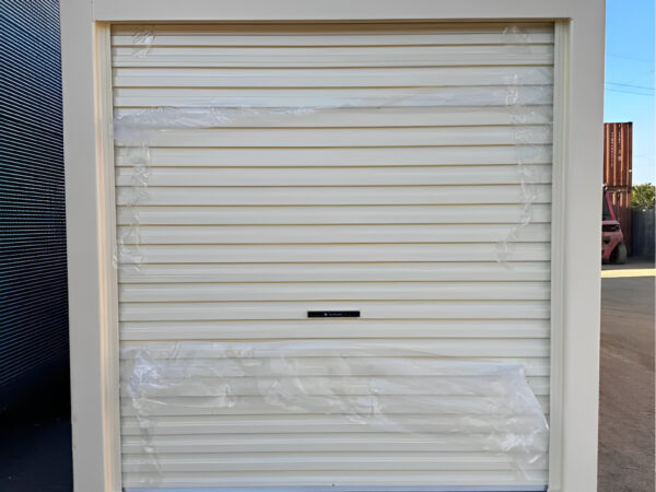 40ft-X-8ft-Shipping-Container-With-Roll-Up-Door5.jpg