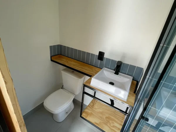 Customized-20ft-Cozy-Cabin-Container-House-7.webp
