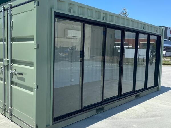 Umgebautes 20 Fuß Containerbüro mit Glastür und Klimaanlage